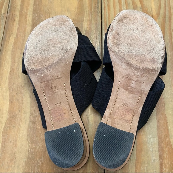 Donald J Pliner Black patent leather Mara Toe ring Sandal - Picture 4 of 5